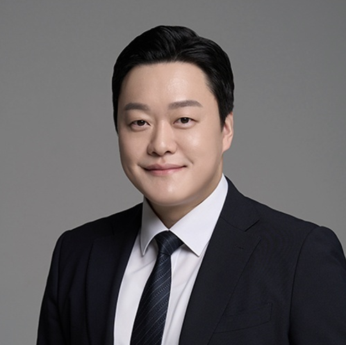 박지웅